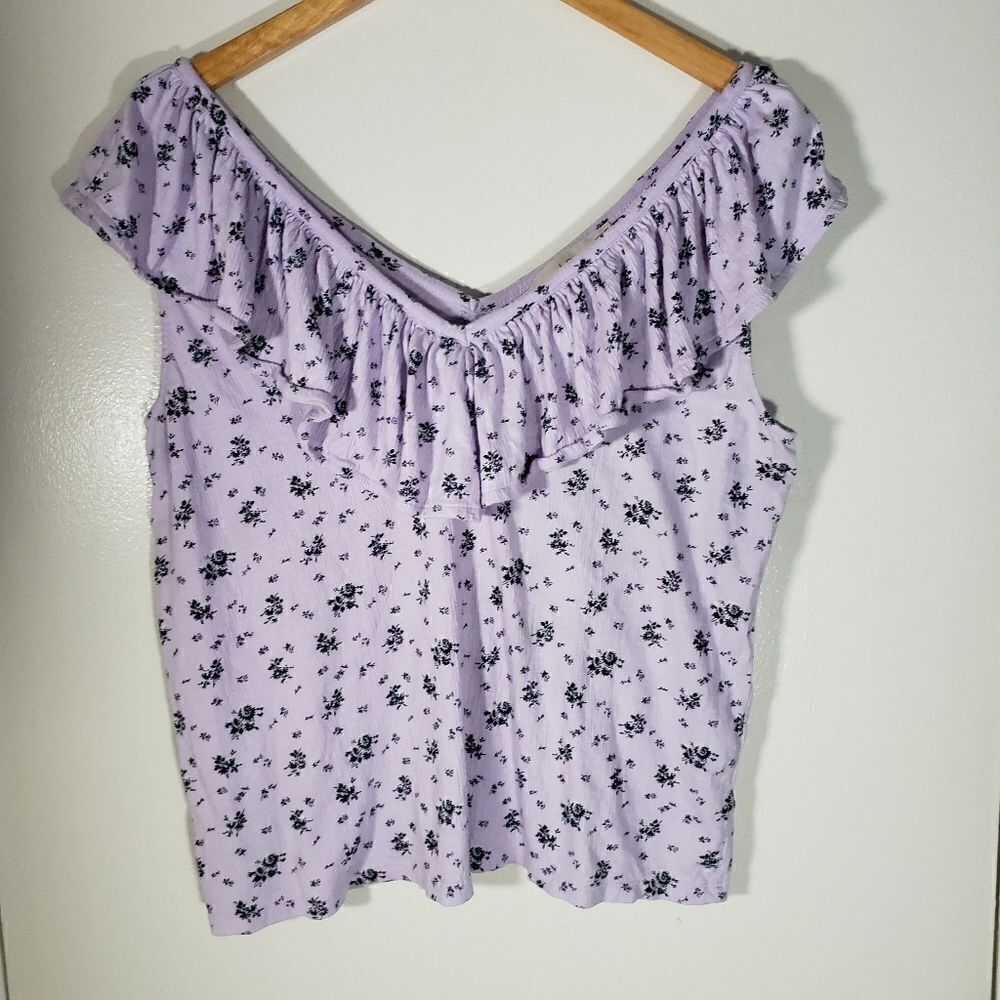 Loft Ditsy Floral Coquette Fuffle V Neck Blouse Size M